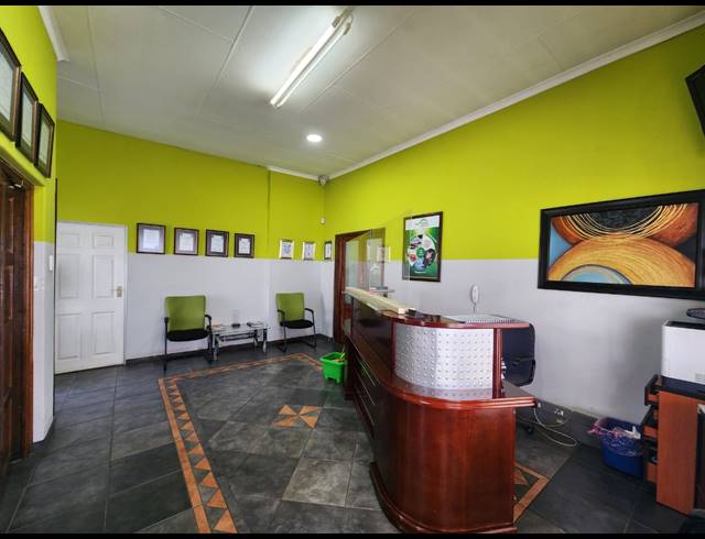 991M² OFFICE FOR SALE IN VEREENIGING CENTRAL